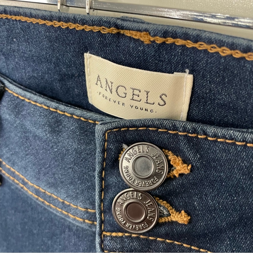 Angels Women's Dark Blue Cropped Everluxe Jeans, size 6 - Picture 3 of 5
